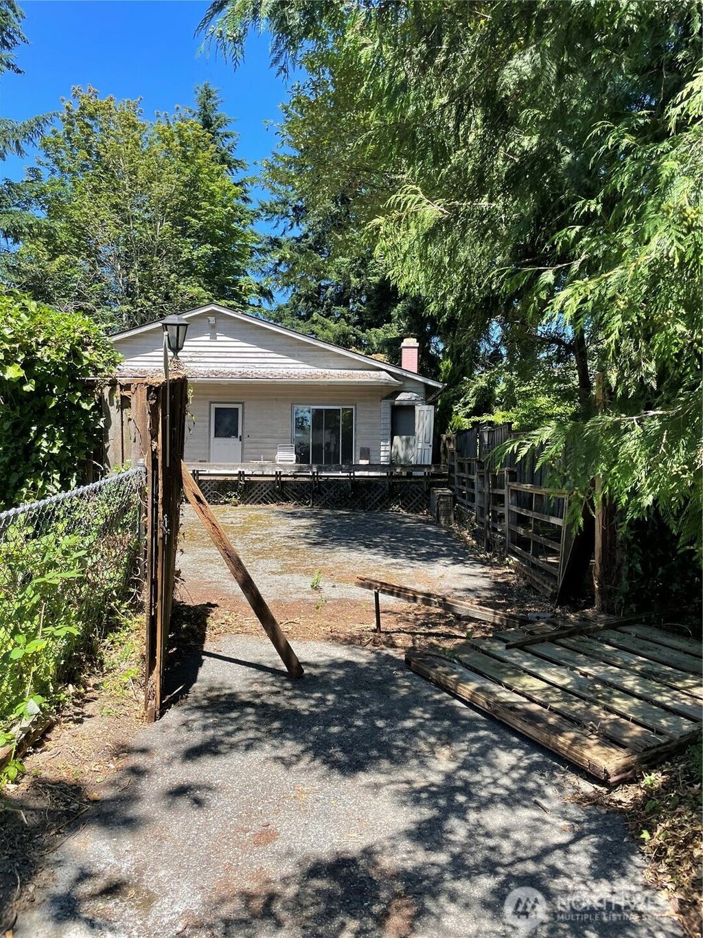Photo of 12318 4th Avenue S, Burien, WA 98168 (MLS # 2409973)