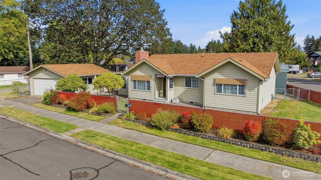 Photo of 6845 S Ferdinand Street, Tacoma, WA 98409 (MLS # 2589112)