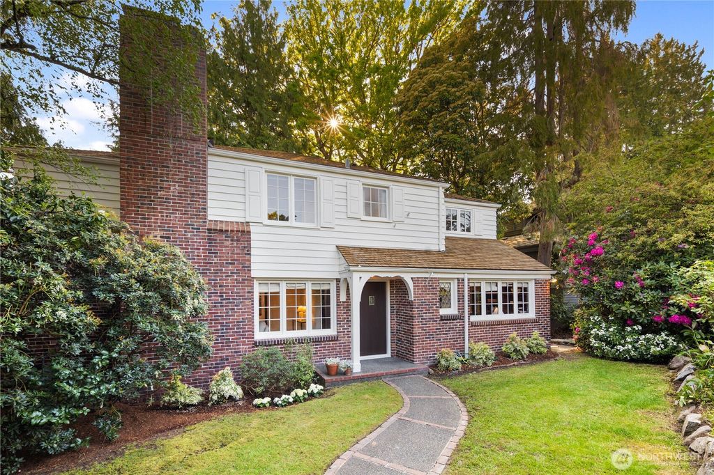 Photo of 5125 NE Latimer Place, Seattle, WA 98105 (MLS # 2517419)