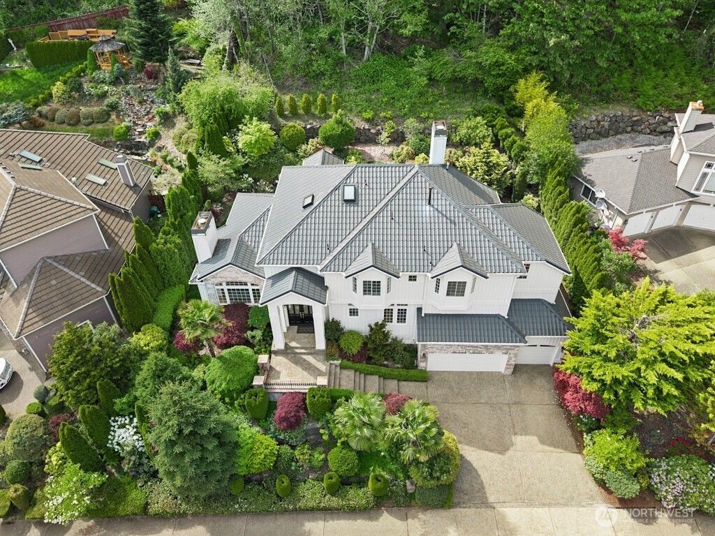 Photo of 6063 156th Place SE, Bellevue, WA 98006 (MLS # 2521489)