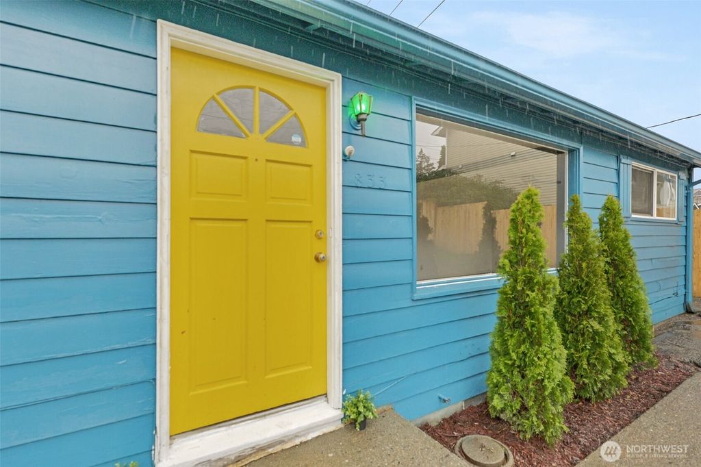 Photo of 833 E Marine View Drive, Everett, WA 98201 (MLS # 2489791)