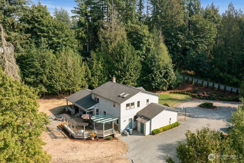 Photo of 21718 SE 245th Street, Maple Valley, WA 98038 (MLS # 2428732)