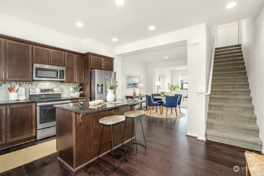 Photo of 6970 31st Avenue SW, Seattle, WA 98126 (MLS # 2045983)