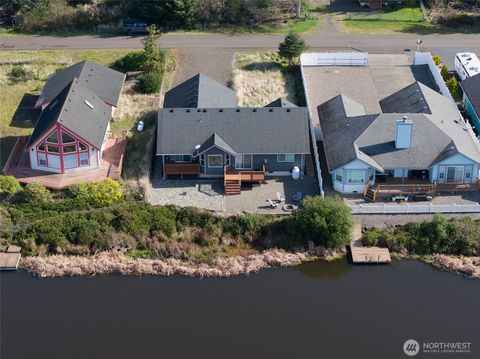 Photo of 673 Island Circle SE, Ocean Shores, WA 98569 (MLS # 2499616)