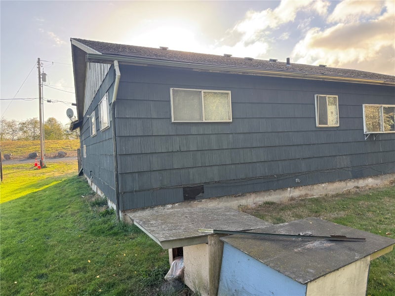 1425 River Road
