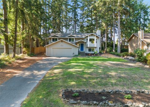 Photo of 8065 Autumn Hills Place NE, Bremerton, WA 98311 (MLS # 2422342)
