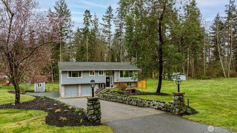 Photo of 664 Limestone Lane, Oak Harbor, WA 98277 (MLS # 2496846)
