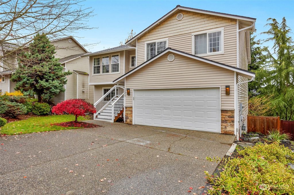 Photo of 11217 15th Place SE, Lake Stevens, WA 98258 (MLS # 2310262)