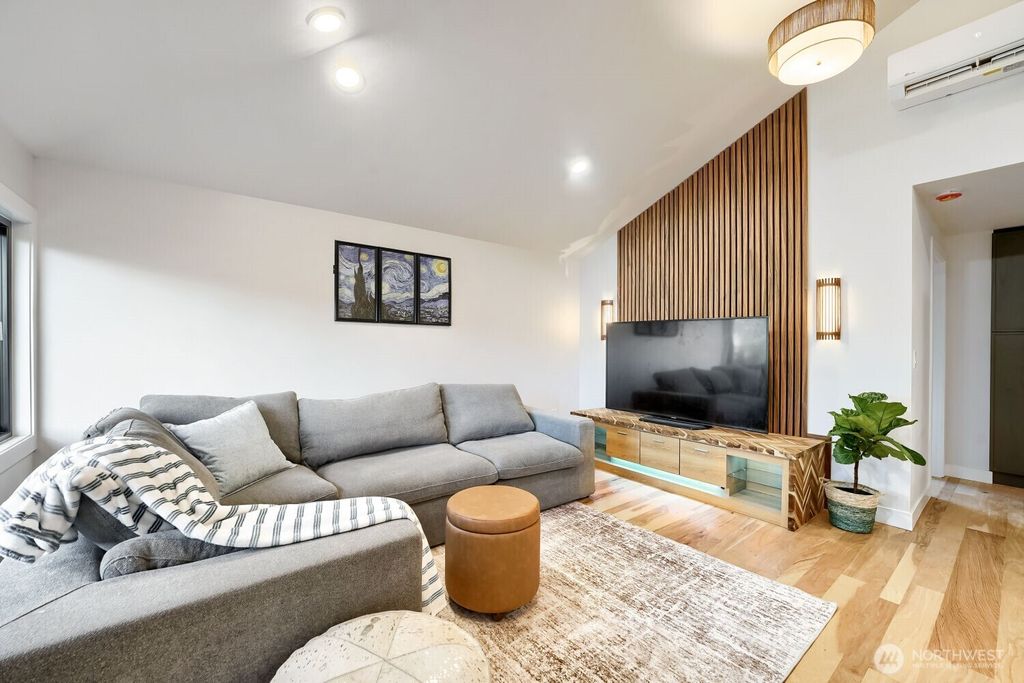 Photo of 9321 Renton Avenue S, Seattle, WA 98118 (MLS # 2512969)