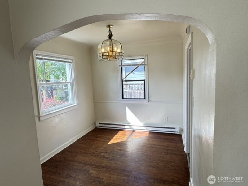 225 SW Lewis Street