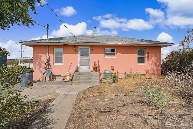 1102 Dobson Road E