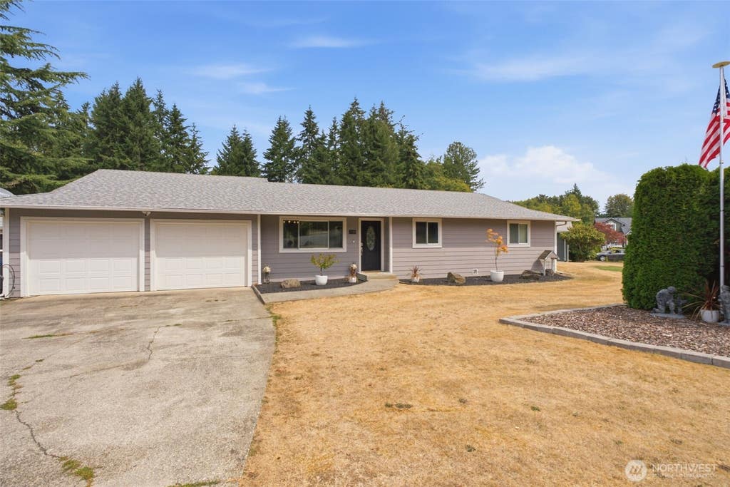 Photo of 3989 Coronet Place SE, Port Orchard, WA 98366 (MLS # 2572384)