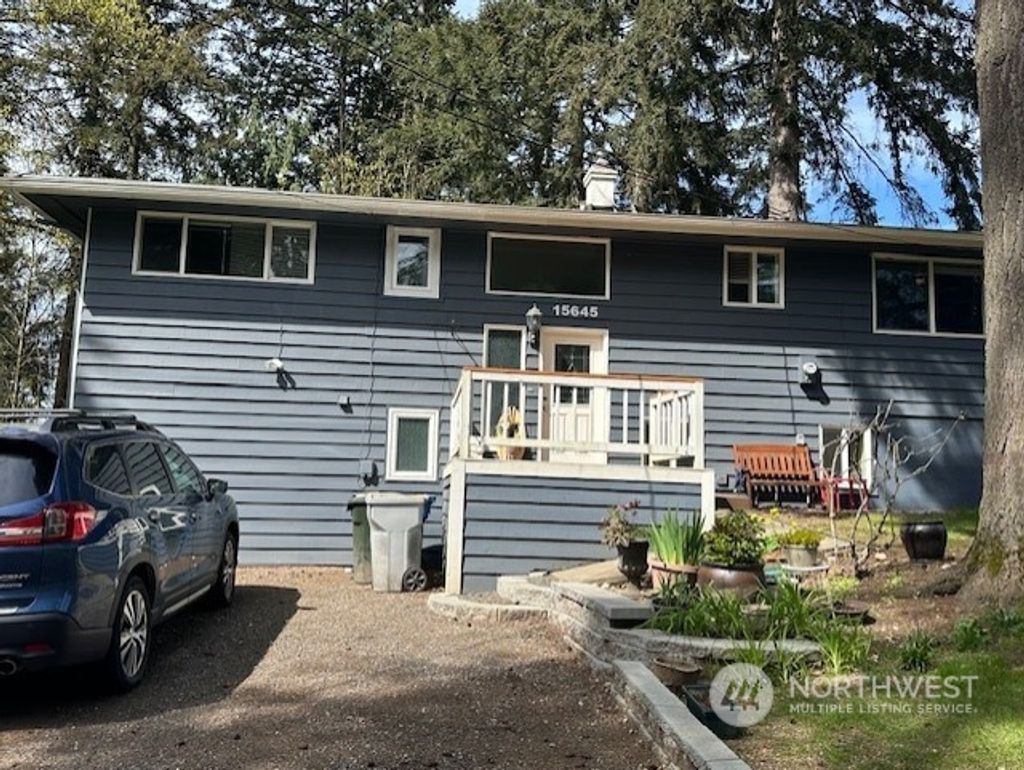 Photo of 15645 204th Avenue SE, Renton, WA 98059 (MLS # 2234676)