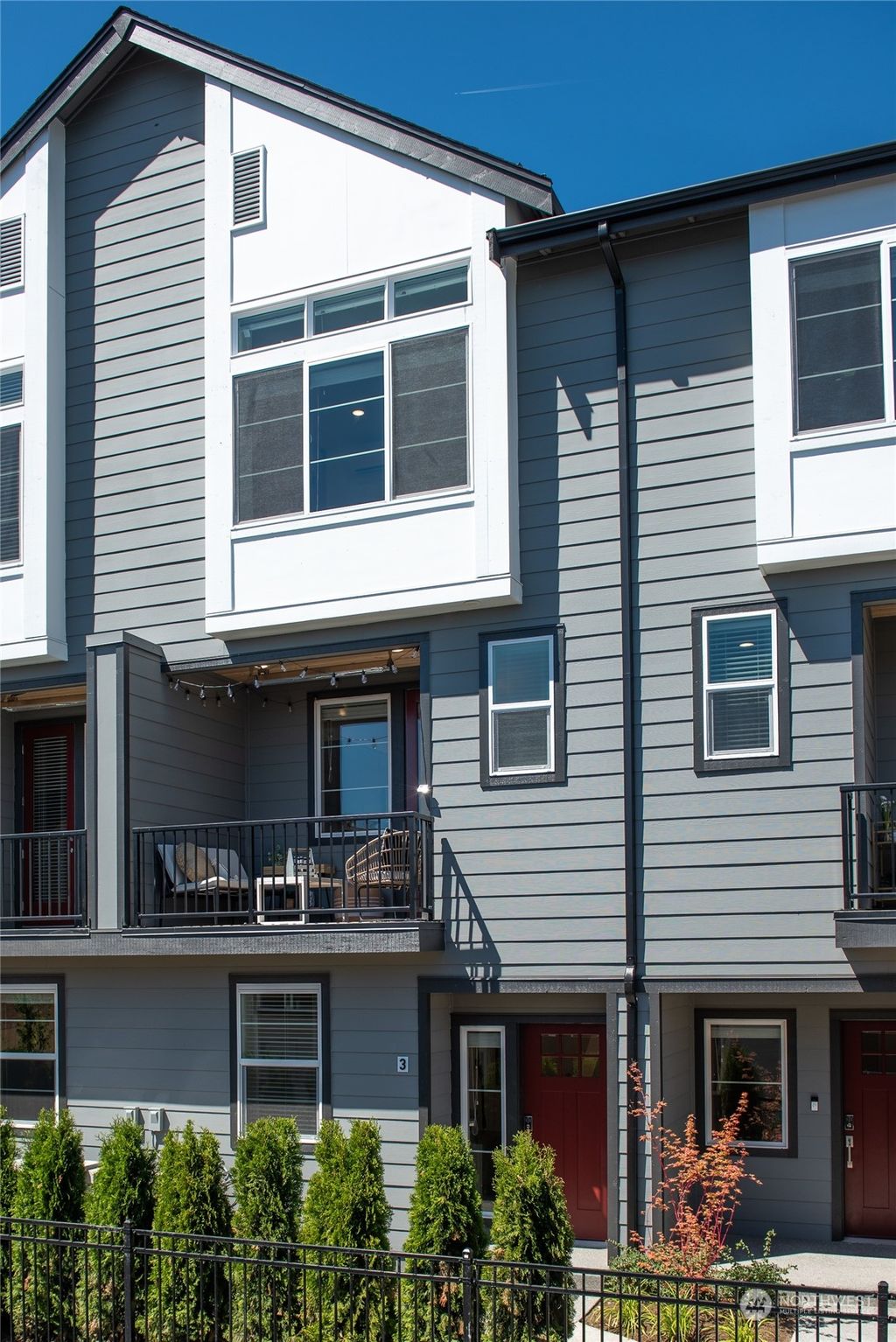 Photo of 6621 NE 187th Court #3, Kenmore, WA 98028 (MLS # 2027189)