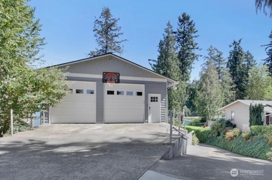 Photo of 18810 51st ST E, Lake Tapps, WA 98391 (MLS # 2591523)