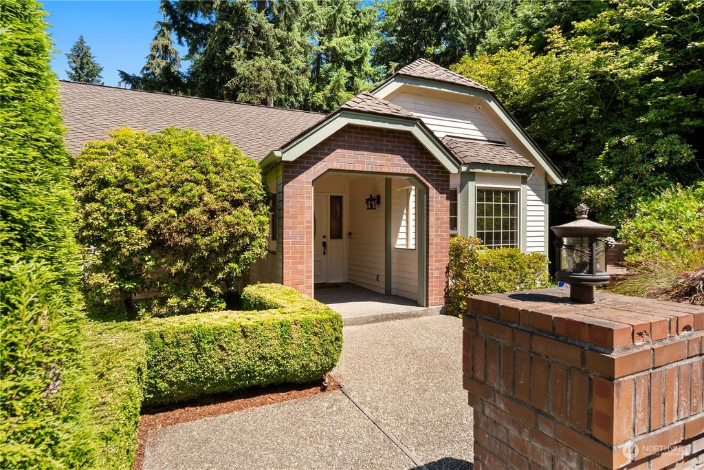 Photo of 13624 SE 79th Drive, Newcastle, WA 98059 (MLS # 2268065)