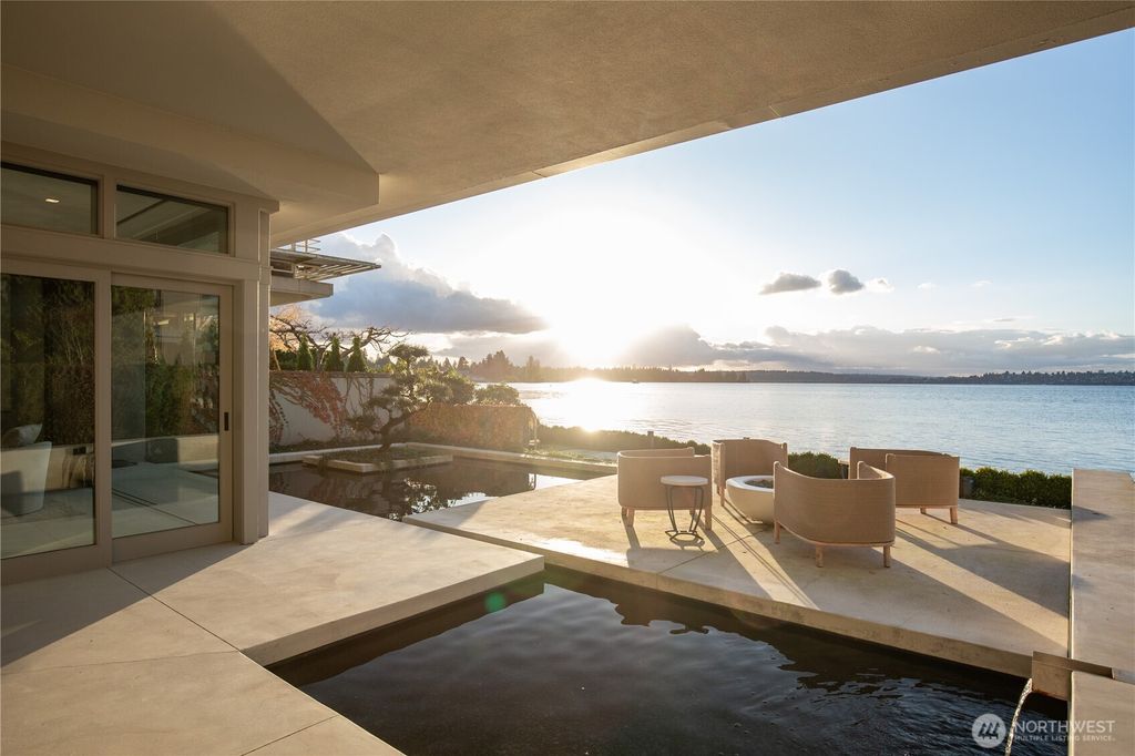 Photo of 5505 Lake Washington Boulevard NE #1-D, Kirkland, WA 98033 (MLS # 2467365)