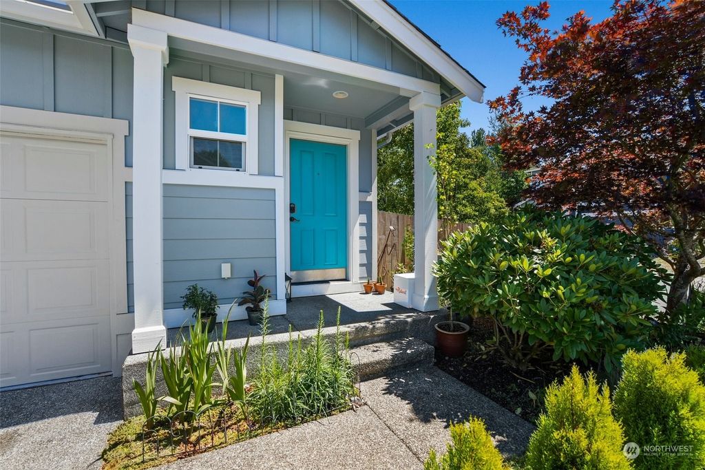 Photo of 20182 110th Place SE, Kent, WA 98031 (MLS # 2140312)