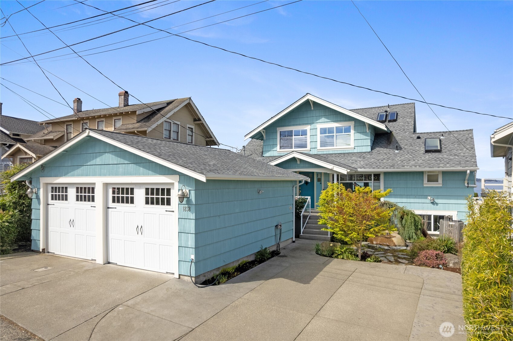 1838 Day Island Boulevard W