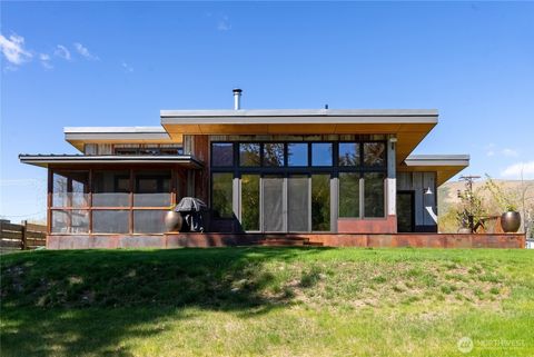 Photo of 1013 Riverside Avenue, Twisp, WA 98856 (MLS # 2511343)