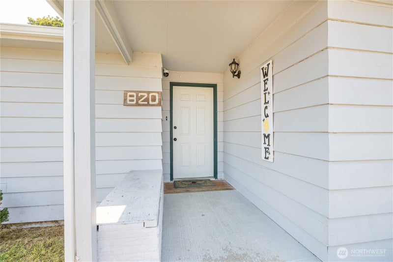 820 W 12th Street