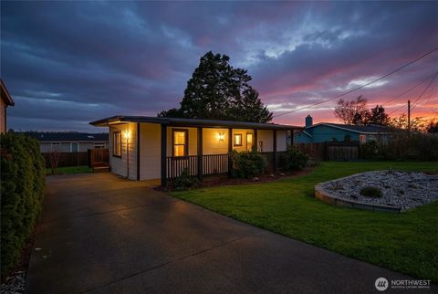 Photo of 5515 Hillvue Road, Blaine, WA 98230 (MLS # 2471564)