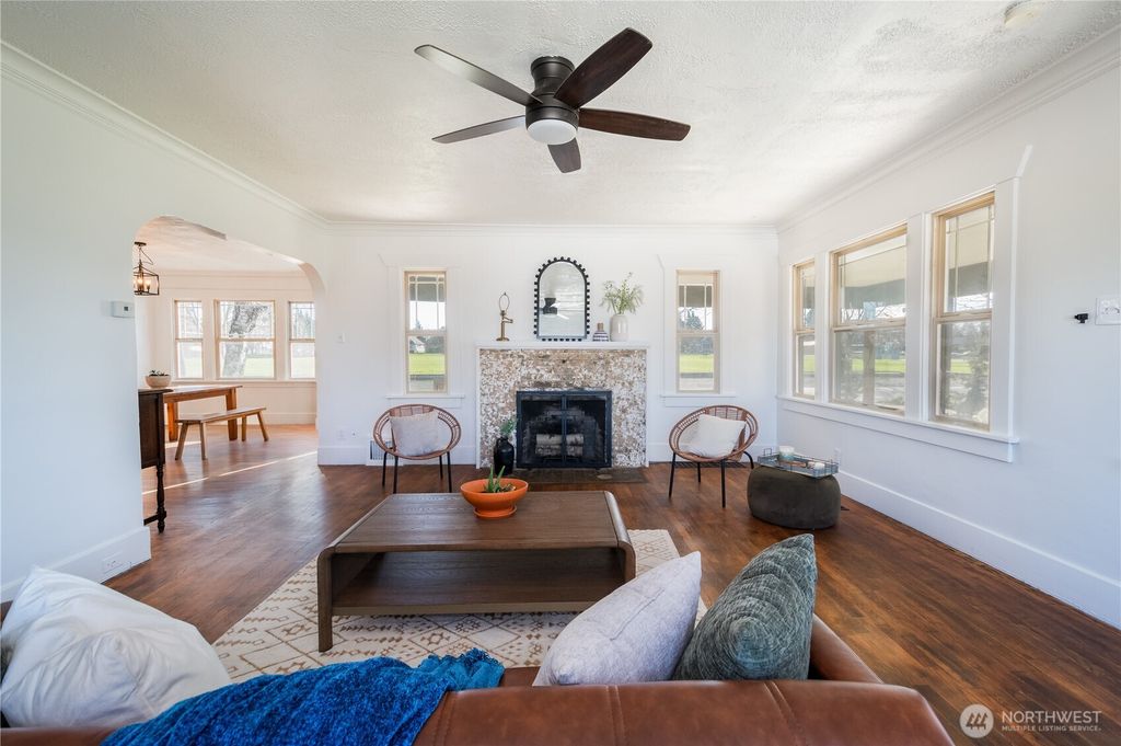 Photo of 857 E 43RD Street, Tacoma, WA 98404 (MLS # 2472669)