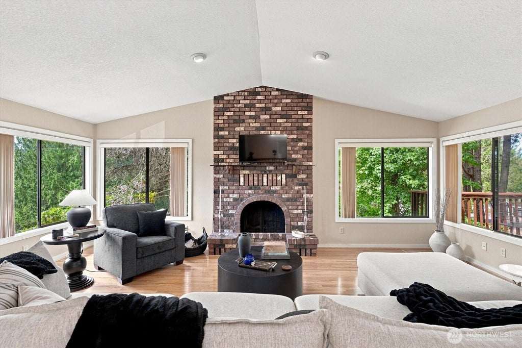 Photo of 2461 Park Hill Drive, Longview, WA 98632 (MLS # 2569950)