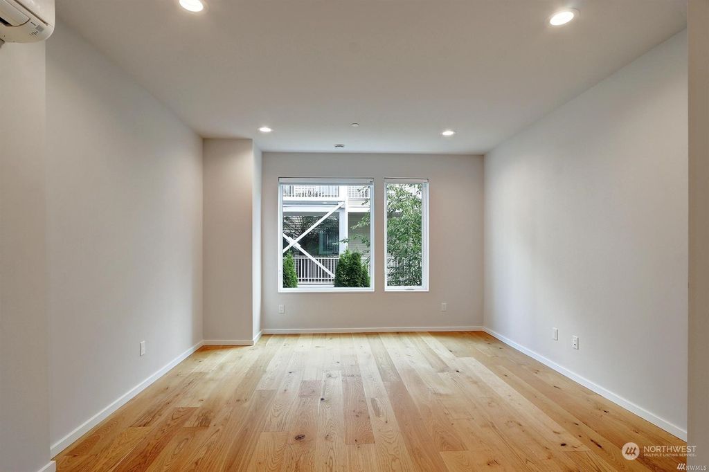 Photo of 17338 Bothell Way NE #E, Bothell, WA 98011 (MLS # 2187891)