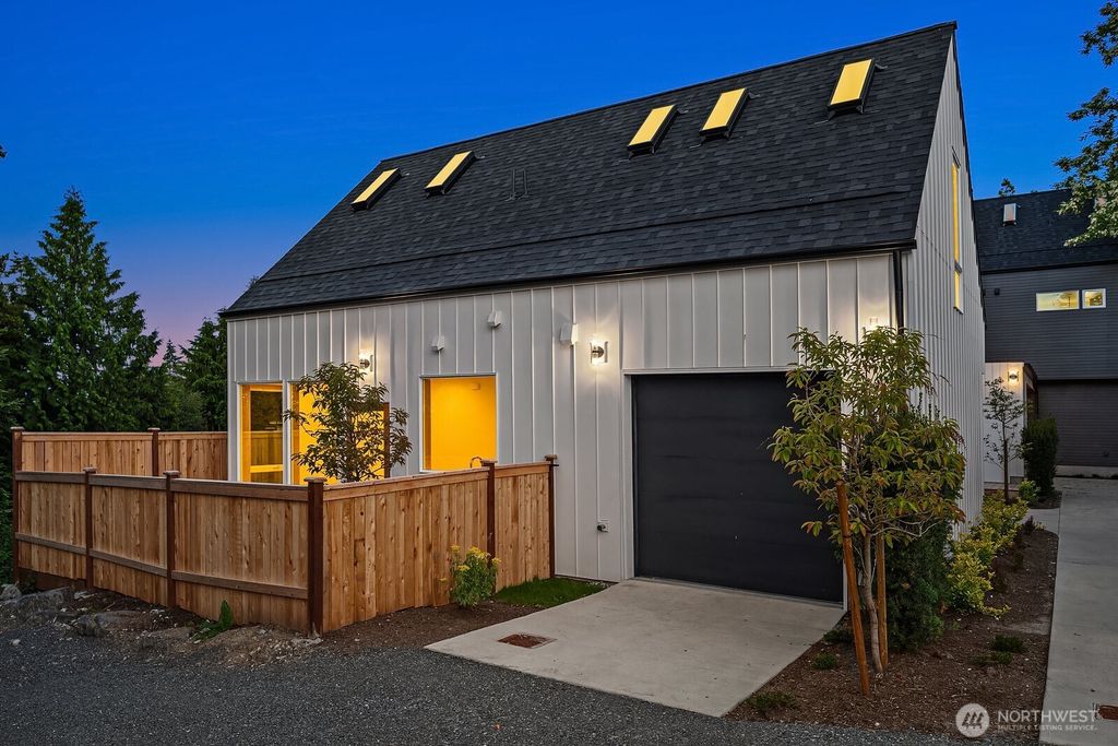 Photo of 1516 NE 97th Street, Seattle, WA 98115 (MLS # 2382676)