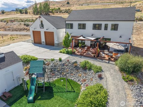 Photo of 485 Hidden Lane, Chelan, WA 98816 (MLS # 2442786)