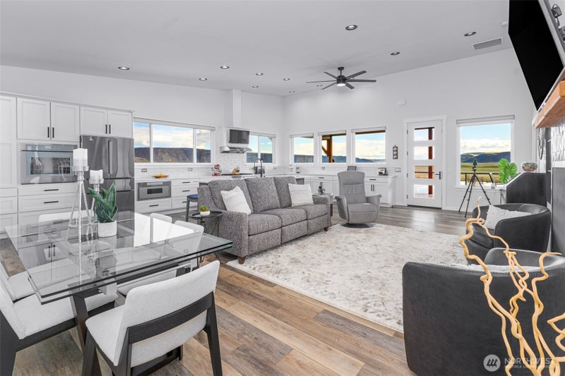 23 Elk View Dr