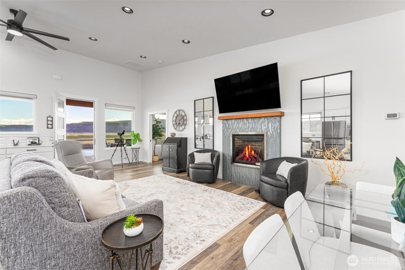 23 Elk View Dr
