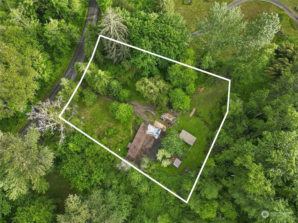 Photo of 2909 W Snoqualmie River Road NE, Carnation, WA 98014 (MLS # 2246651)