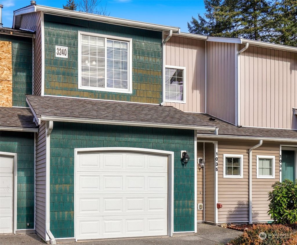 Photo of 3240 SE 12th Street #1035, Renton, WA 98058 (MLS # 2030363)