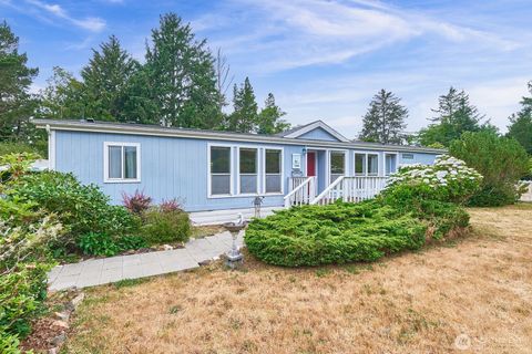 Photo of 1308 323rd Place, Ocean Park, WA 98640 (MLS # 2410152)
