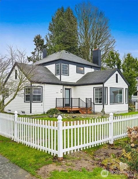 Photo of 1116 Peace Portal Drive, Blaine, WA 98230 (MLS # 2472563)