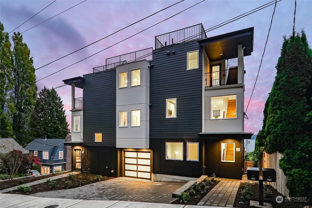 Photo of 420 Erie Avenue, Seattle, WA 98122 (MLS # 2167893)