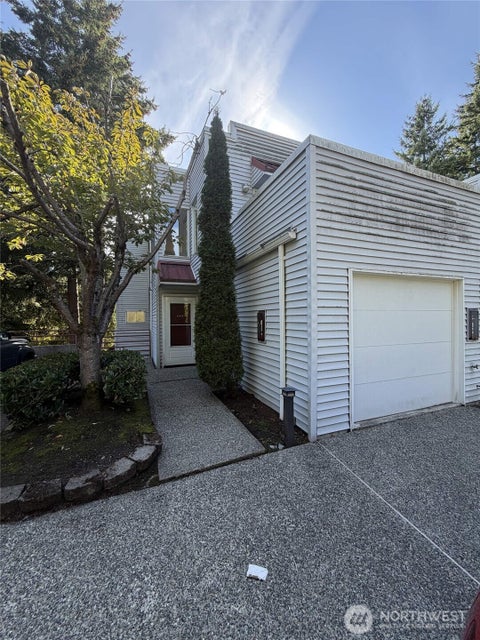 Photo of 442 4th Avenue #442, Kirkland, WA 98033 (MLS # 2590809)