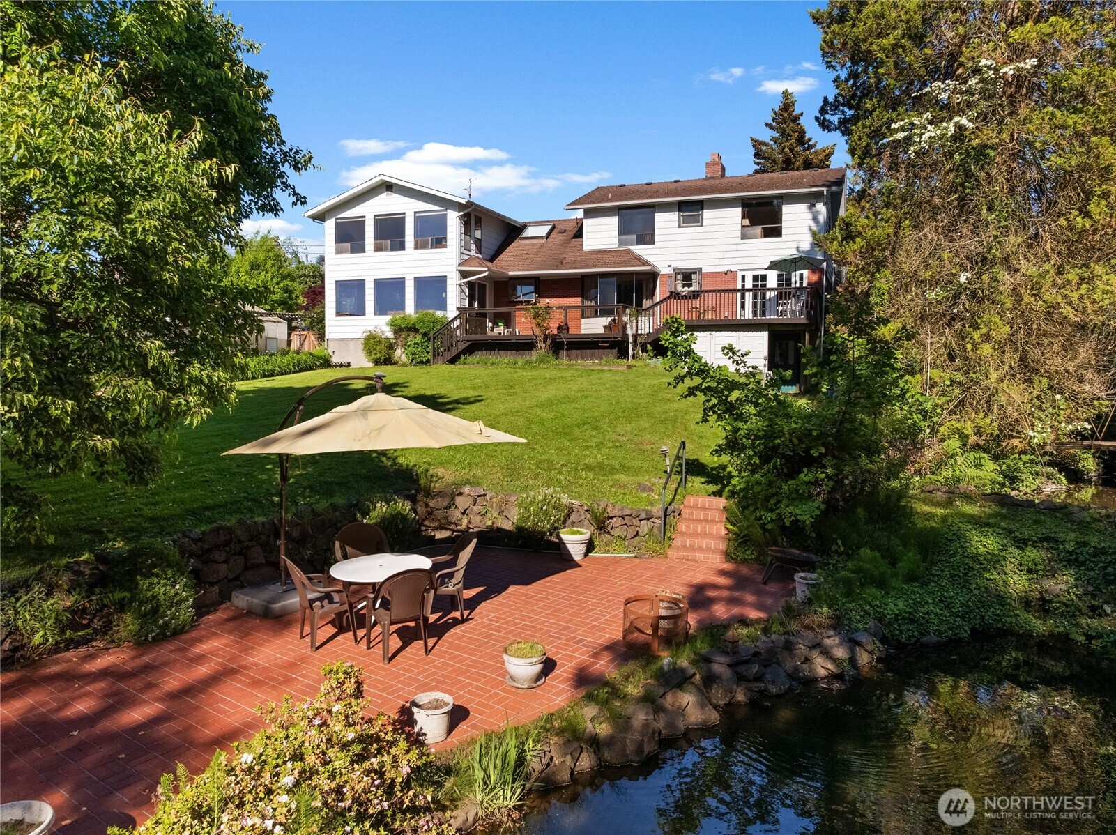 1706 S Sunset Drive