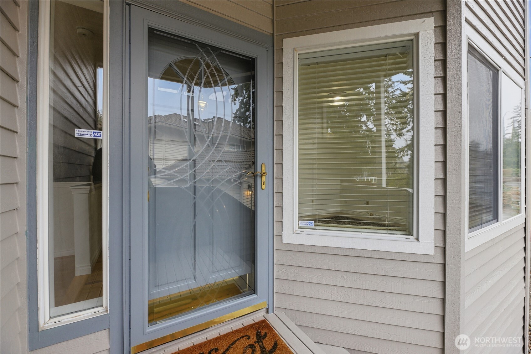 2000 Village Green Drive 16