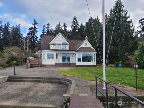 Photo of 3046 Marine Drive, Bremerton, WA 98312 (MLS # 2503077)