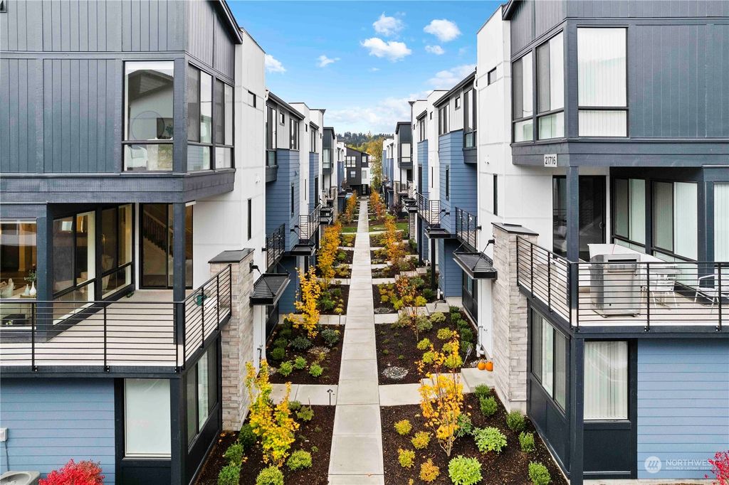 Photo of 21724 25th Avenue SE #A, Bothell, WA 98021 (MLS # 2042736)