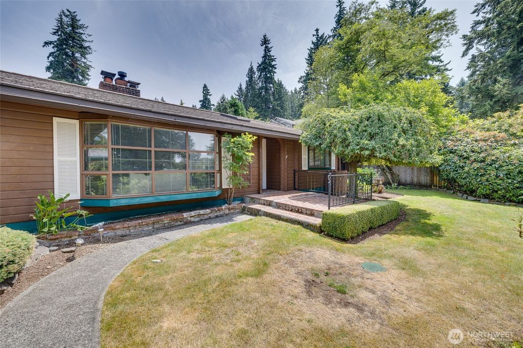 Photo of 17920 Circle Drive, Bothell, WA 98011 (MLS # 2398192)