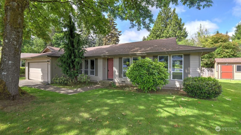 Photo of 10251 NE 118th Place, Kirkland, WA 98034 (MLS # 2249271)