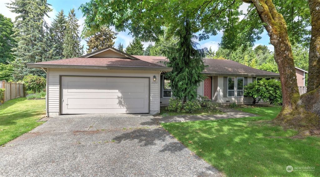 Photo of 10251 NE 118th Place, Kirkland, WA 98034 (MLS # 2249271)