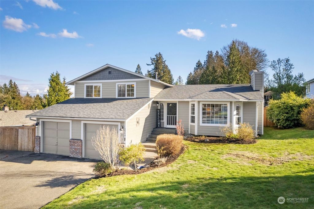 Photo of 1904 113th Drive NE, Lake Stevens, WA 98258 (MLS # 2055968)