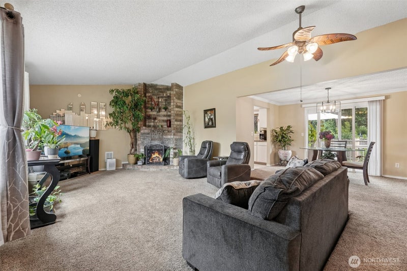 14708 NE 37th Street
