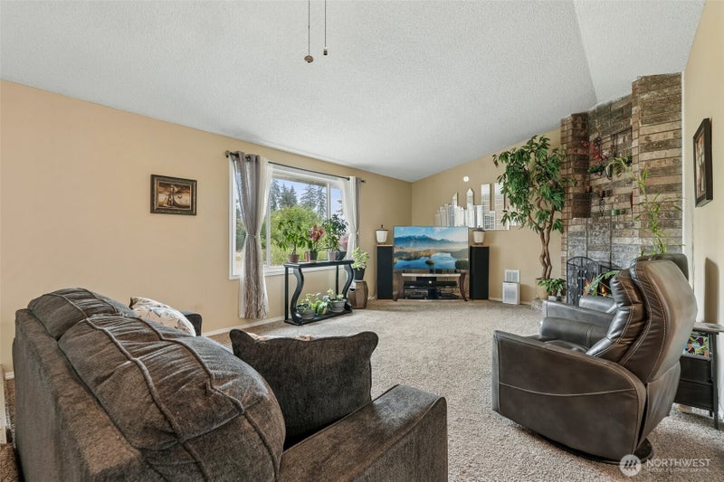 14708 NE 37th Street