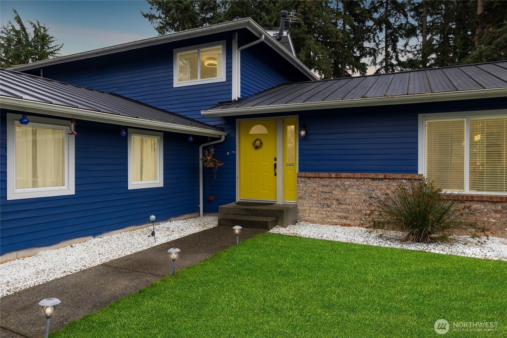 5502 82nd Street Court E